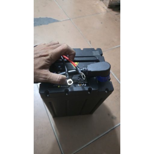 Alternative view of Bộ chuyển đổi điện 60v 72v DC từ xe điện ra điện 220v AC chuẩn sóng Sin