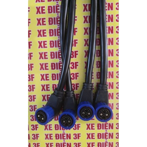 Giắc sạc xả song song cho pin phụ 2.4 vinfast
