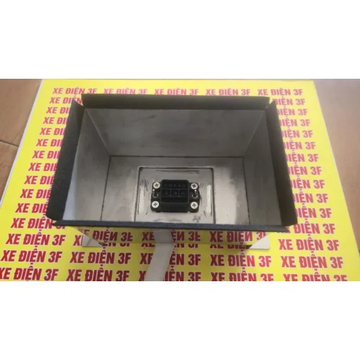Đốc sạc pin 1.5kw loại đổi pin khay bằng inox đầu giắc hãng